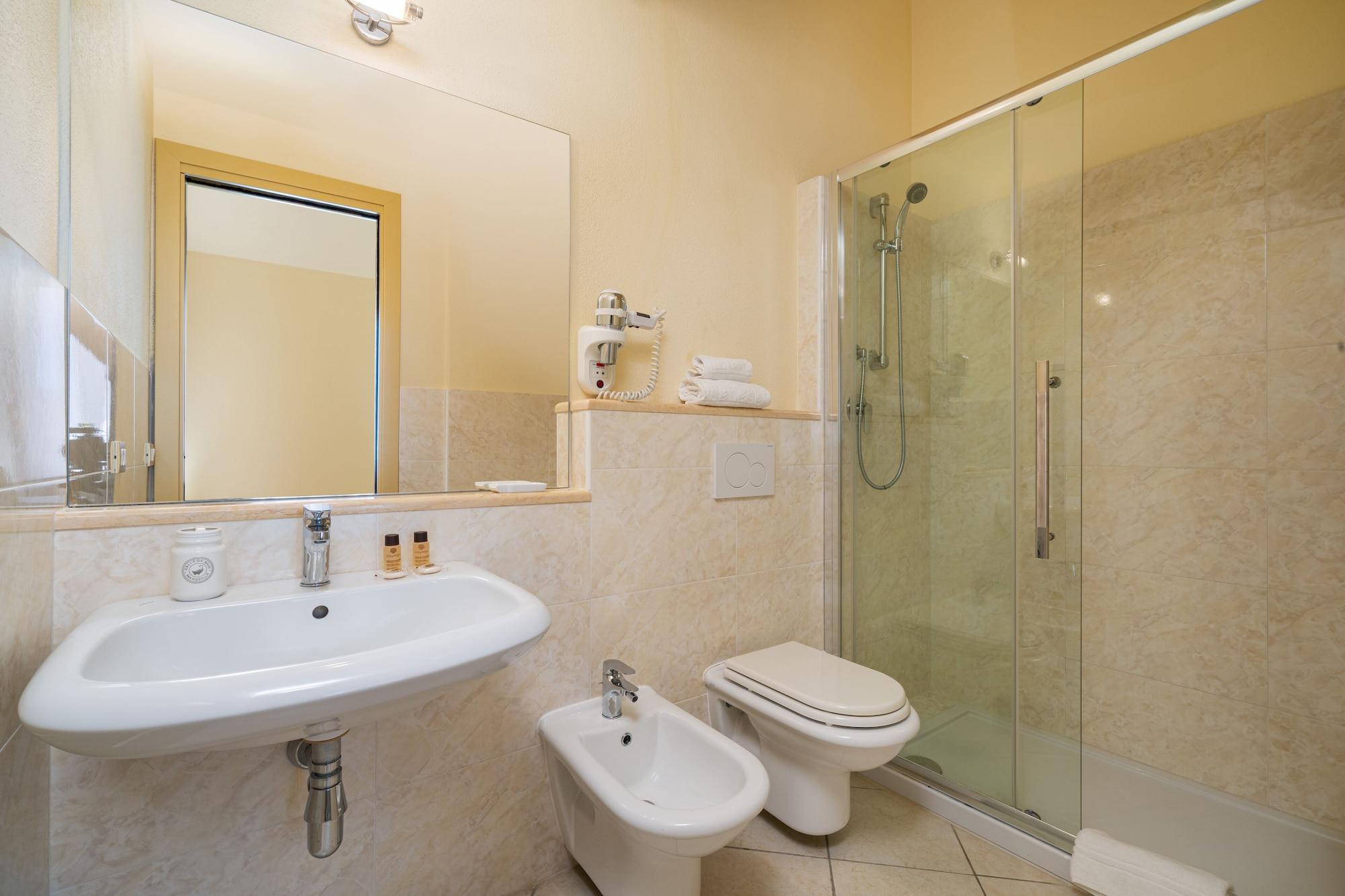 Hotel Regina Elena Olbia Luaran gambar