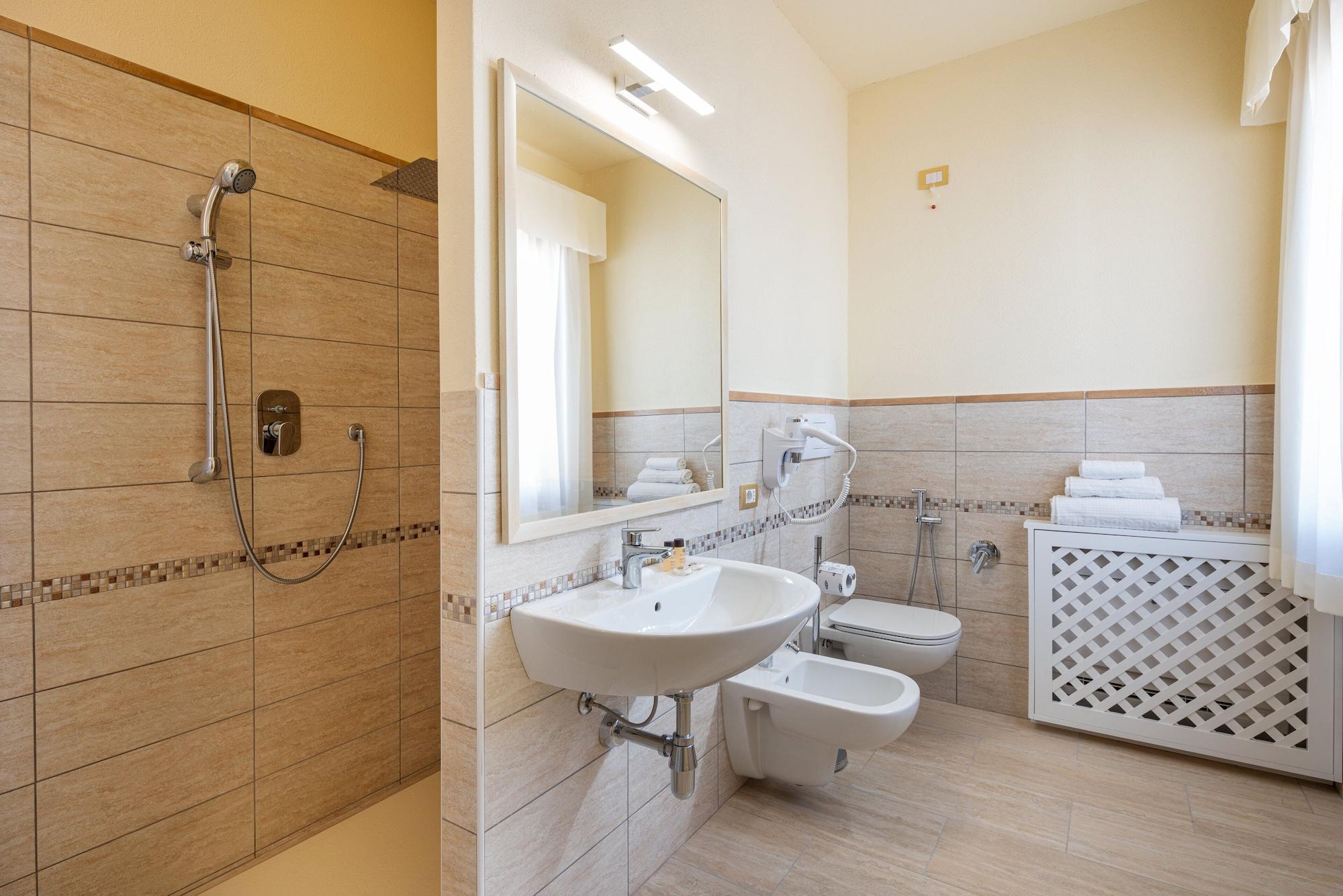 Hotel Regina Elena Olbia Luaran gambar