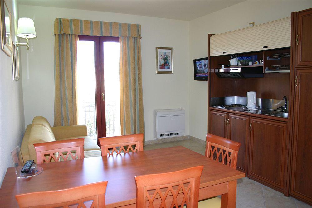 Hotel Regina Elena Olbia Luaran gambar